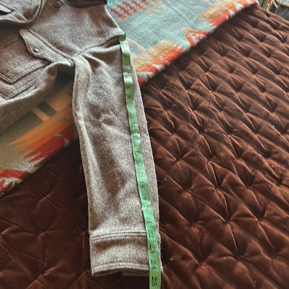 Filson Seattle lined wool cruiser Gray NWT - Picture 10 of 14